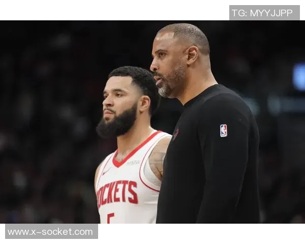 火箭前锋帕森斯脚踝受伤,恐影响球队季后赛前景 火箭前锋帕森斯脚踝受伤,恐影响球队季后赛前景