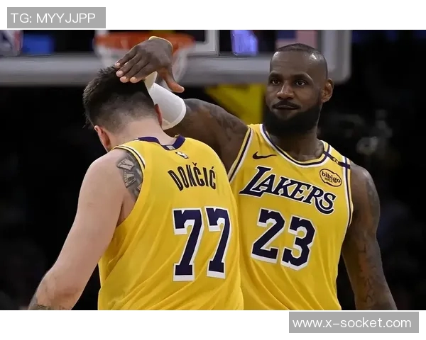 詹姆斯空砍40分,刷新自我纪录,湖人再胜开拓者 詹姆斯空砍40分,刷新自我纪录,湖人再胜开拓者